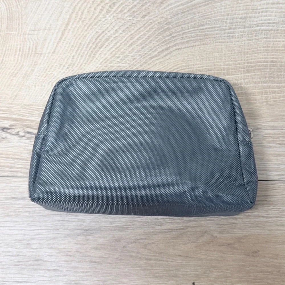Tumi Toiletry Pouch Unisex OS Gray Travel Case Delta Airline Ballistic Nylon Zip